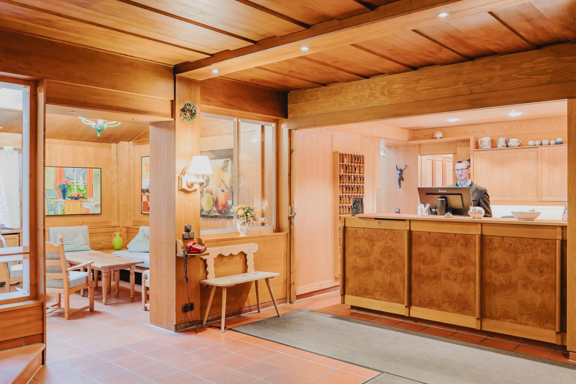 Hotel Hachinger Hof Oberhaching Εξωτερικό φωτογραφία