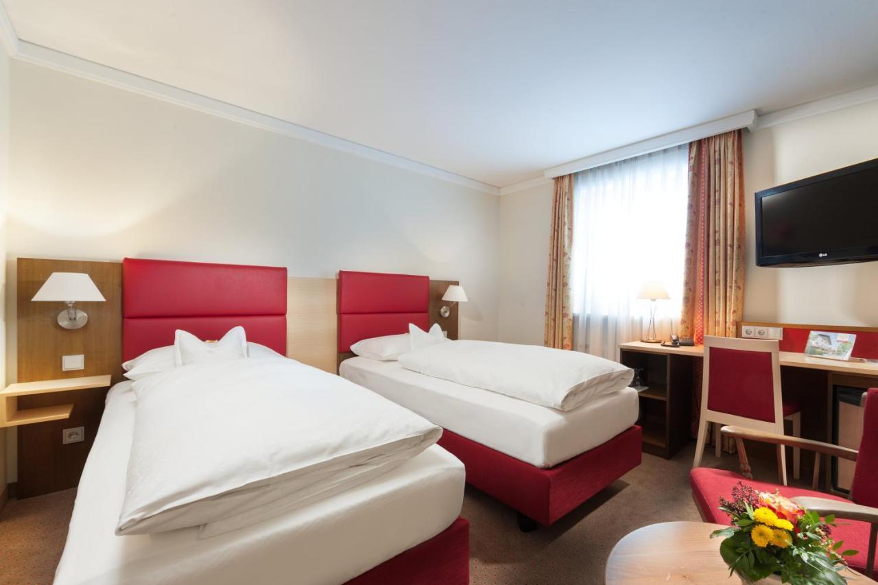 Hotel Hachinger Hof Oberhaching Εξωτερικό φωτογραφία
